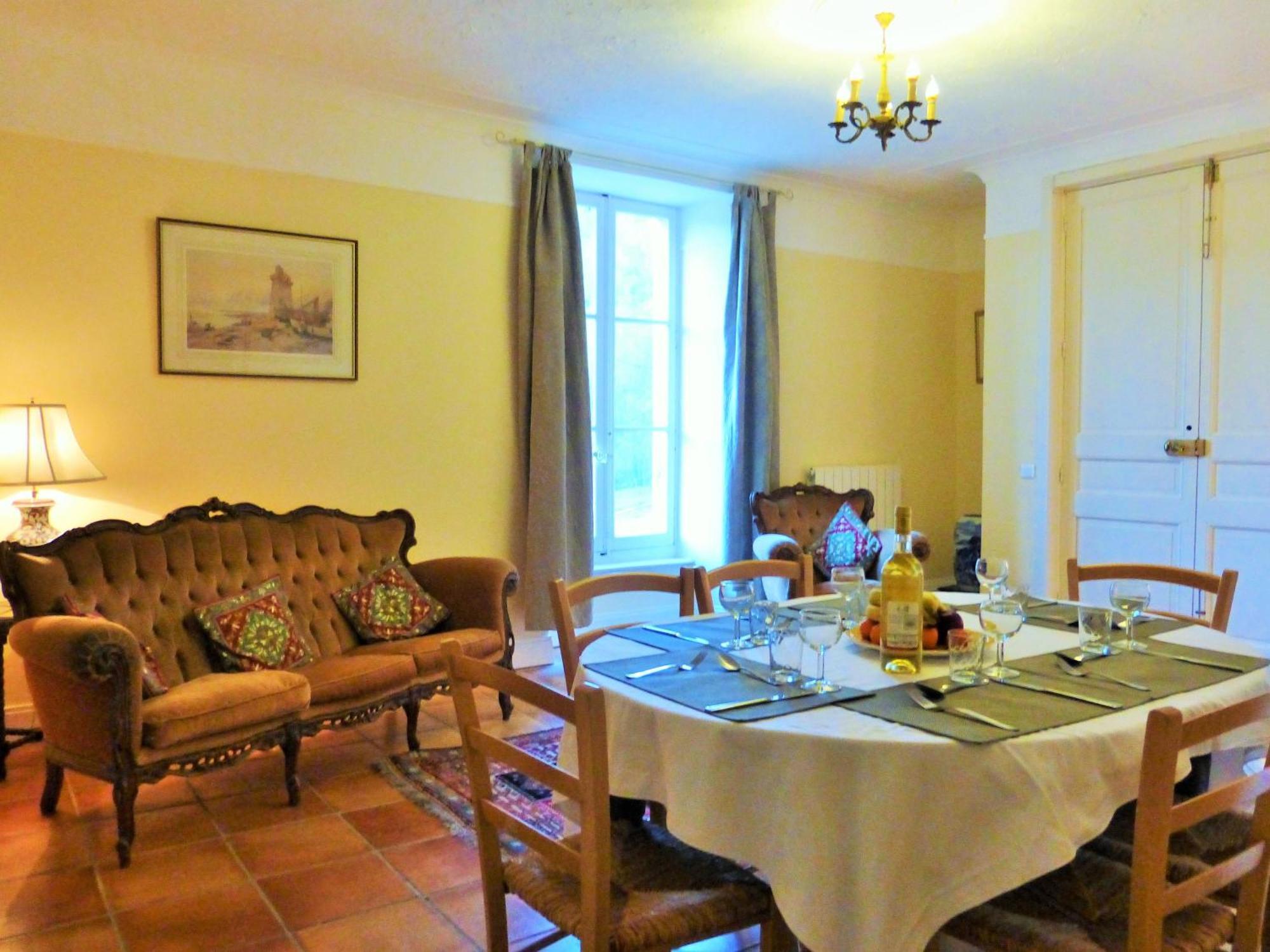 Chateau Du Fraissinet, 6 Gites Sleeping 2-8 Guests, Pool And River On Site La Tronche  Exteriér fotografie