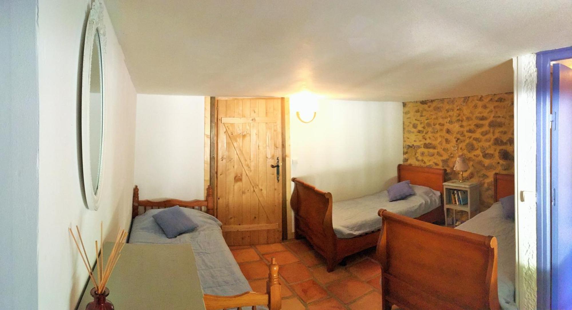 Chateau Du Fraissinet, 6 Gites Sleeping 2-8 Guests, Pool And River On Site La Tronche  Exteriér fotografie